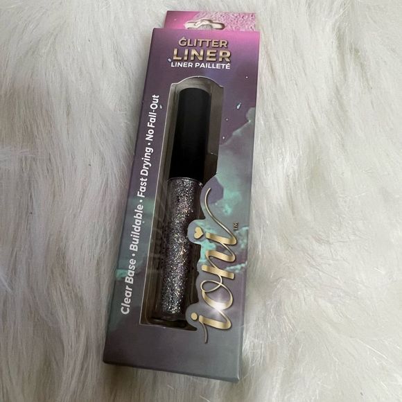 Other - Silver Glitter Eyeliner